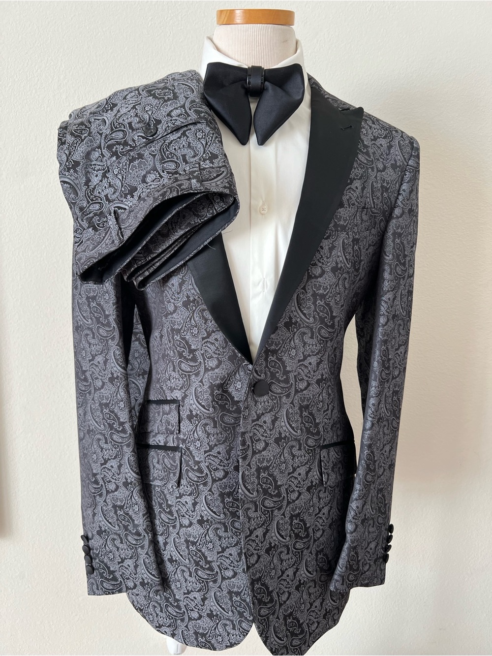 Mens Black and grey Paisley Tuxedo jacquard with Satin Lapel and matching pant